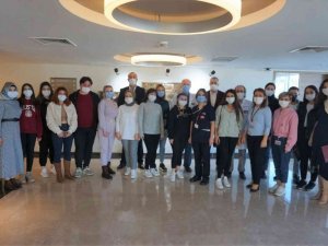 Yoğun bakım hemşireliği eğitimi