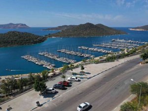 Kaş Seyir Terası projesi tamamlandı