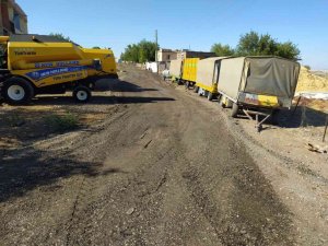 Beyoğlu mahalle sakinlerine söz verdi, kırsal mahalle ilk kez asfaltlanmış yolla tanıştı