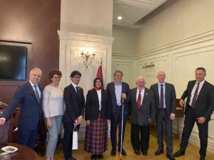 İsviçreli heyetten Beyoğlu Belediyesi’ne nezaket ziyareti