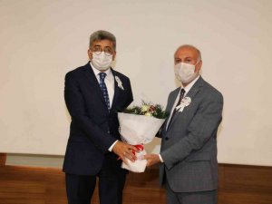 Vanlı imamlara panel, hat sergisi ve ödül töreni