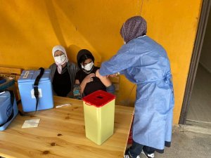 Erzincan’ın köy ve mezralarında Covid-19 aşılaması devam ediyor
