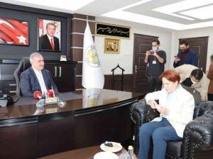 Akşener, Turanlı ile bir araya geldi