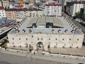 Beş asırdır misafirlerini ağırlıyor