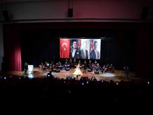 Türk  Müzikleri Mamaklıları mest etti