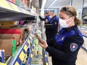 Sincan zabıtasından marketlere son kullanma tarihi denetimi