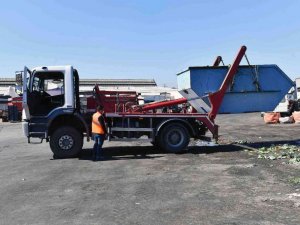 Atık yaş sebze ve meyveleri gübreye dönüştürülüyor