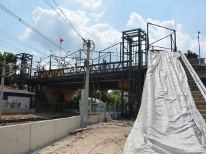 Tarsus’taki üstgeçit inşaatı bitme aşamasına geldi