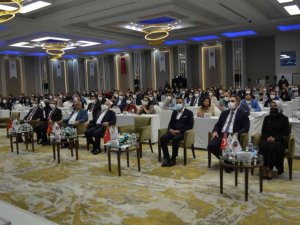 Sağlık çalışanlarının dört gözle beklediği ek ödemelerle ilgili Bakan Koca’dan önemli açıklama: