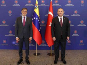 Dışişleri Bakanı Çavuşoğlu: “ABD, Türkiye’yi suçlamak yerine kendi yanlış politikalarından vazgeçsin”