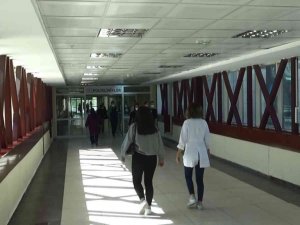 Uzmanlardan yeni ve erken doğan bebeklerde göz muayenesi uyarısı