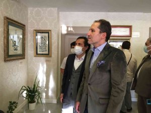 Hattat Kadir Sakoğlu’ndan ‘Namaz ve Cami’ sergisi