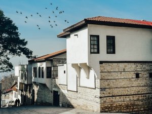Tarihi konaklar ilçenin simgesi oldu