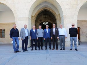 Eker ve Dinçer, medeniyetin kalbi Battalgazi’yi gezdi