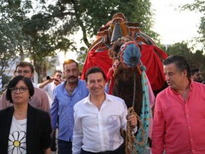 Karaova kafe şenlik havasında açıldı