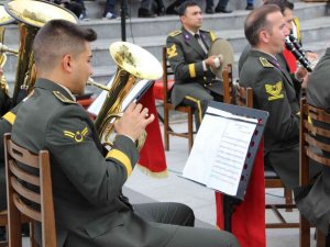 Rize Meydanı Jandarma Bando Ekibi ile renklendi