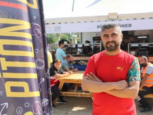 "Piton Döner" Adana Lezzet Festivali’ne damga vurdu