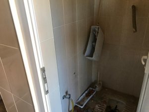 Belediye tarafından Millet Bahçesi yapılacağı söylenen Kültür Merkezi harabeye döndü