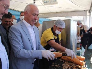 Karaduvar Balık Festivali’ne 50 binden fazla kişi katıldı