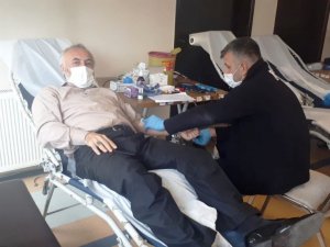 Din görevlilerinden Kızılay’a kan desteği