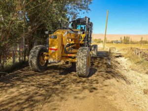 Gürpınar Belediyesinden kış öncesi kırsalda yol atağı