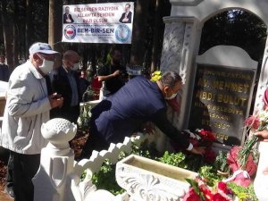 Başkan Bulut mezarı başında anıldı