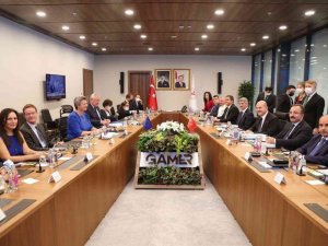 İçişleri Bakanı Soylu AB İçişleri Komiseri  Johansson’ı kabul etti