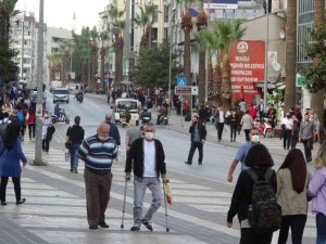 Sokaktaki vatandaş artan korana vakalarından endişe duyuyor