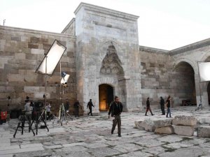 Tarihi Sultanhanı Kervansarayı 14 ülkede yayınlanacak programa ev sahipliği yapıyor