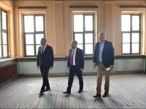 Ayvalık’ta "Kız Meslek Lisesi" tarihî dokusuna kavuşuyor