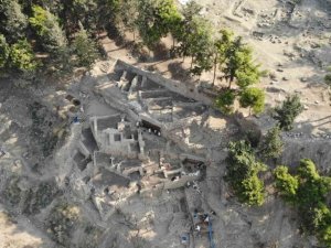 Yumuktepe Höyüğü, bugüne kadar 2 binin üzerinde eser verdi