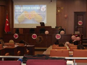 Kartal’da meme kanseri farkındalığı için seminer düzenlendi