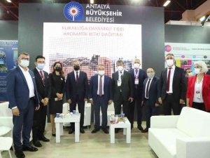 Başkan Böcek: “Antalya’nın karbon miktarını 2030 yılına kadar, yüzde 40 azaltma hedefindeyiz”