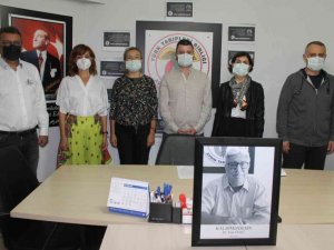 Koronaya yenik düşen Dr. Esat Ülkü, ölüm yıldönümünde anıldı