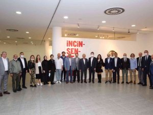 40 sanatçının 40 eseri “Ey Dost” Sergisi’nde buluştu