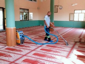 Akdeniz Belediyesinin salgınla mücadele çalışmaları sürüyor