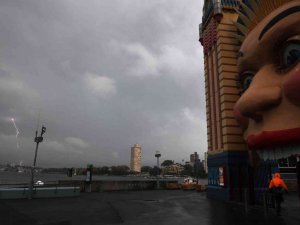 Sydney’i dolu vurdu