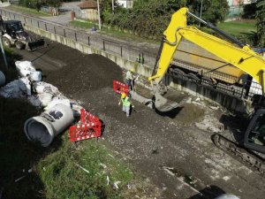 19 Mayıs Sanayi Sitesi’nde yağmur suyu hattı çalışması