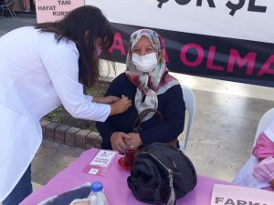 Kumluca’da meme kanseri farkındalık etkinliği