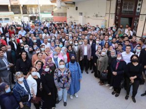 AK Parti karınca modeli saha çalışmasını sürdürüyor: Bu kez durak Buca