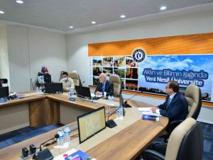 Uşak Üniversitesi Danışma Kurulu olağan 2. toplantısını tamamladı