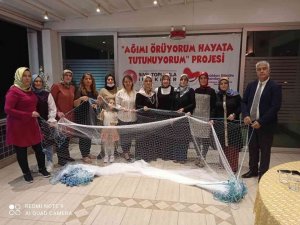 Dörtyol’da ev hanımları balık ağı örecek