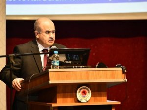 Vali Dağlı: “Aşılamada ‘mavi’ olduk ama vaka sayılarında bir miktar artış var”