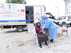 Altınordu’da mobil sağlık tarama aracı aşılama için hizmette