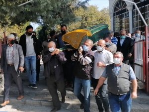 Genç öğretmen korona virüse yenildi