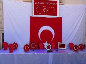 Batman’da İstiklal Marşının 100. yıl sergisinde 100 farklı eser sergilendi