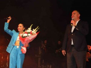 Başkent’te Zeynep Bastık rüzgarı