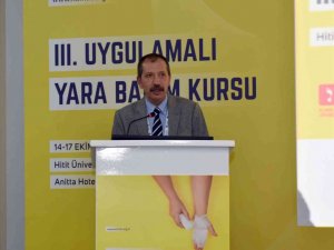 Hitit Üniversitesi’nde üçüncü uygulamalı yara bakım kursu start aldı