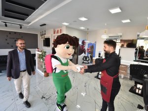 Karatay’da atık jiletler geri dönüşüm için toplanıyor