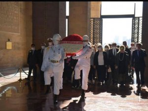 Çankaya İlçesi Muhtarlar Derneği’nden Anıtkabir ziyareti